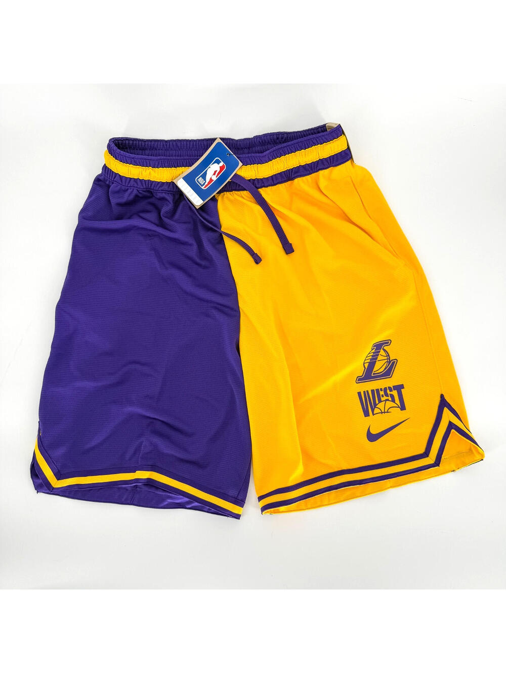 LA Lakers NBA Licensed Nike Dri Fit Courtside Split Shorts Mens L Purple Gold